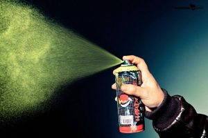 بسته‌بندی اصلی اسپری رنگ دوپلی کالر ساخت آلمان