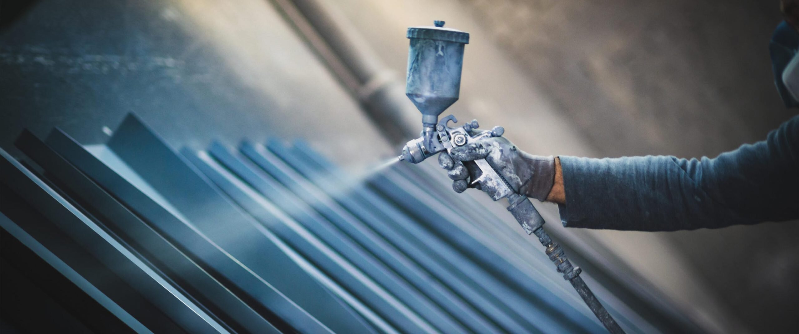 اجرای رنگ پلییورتان با پیستوله صنعتی